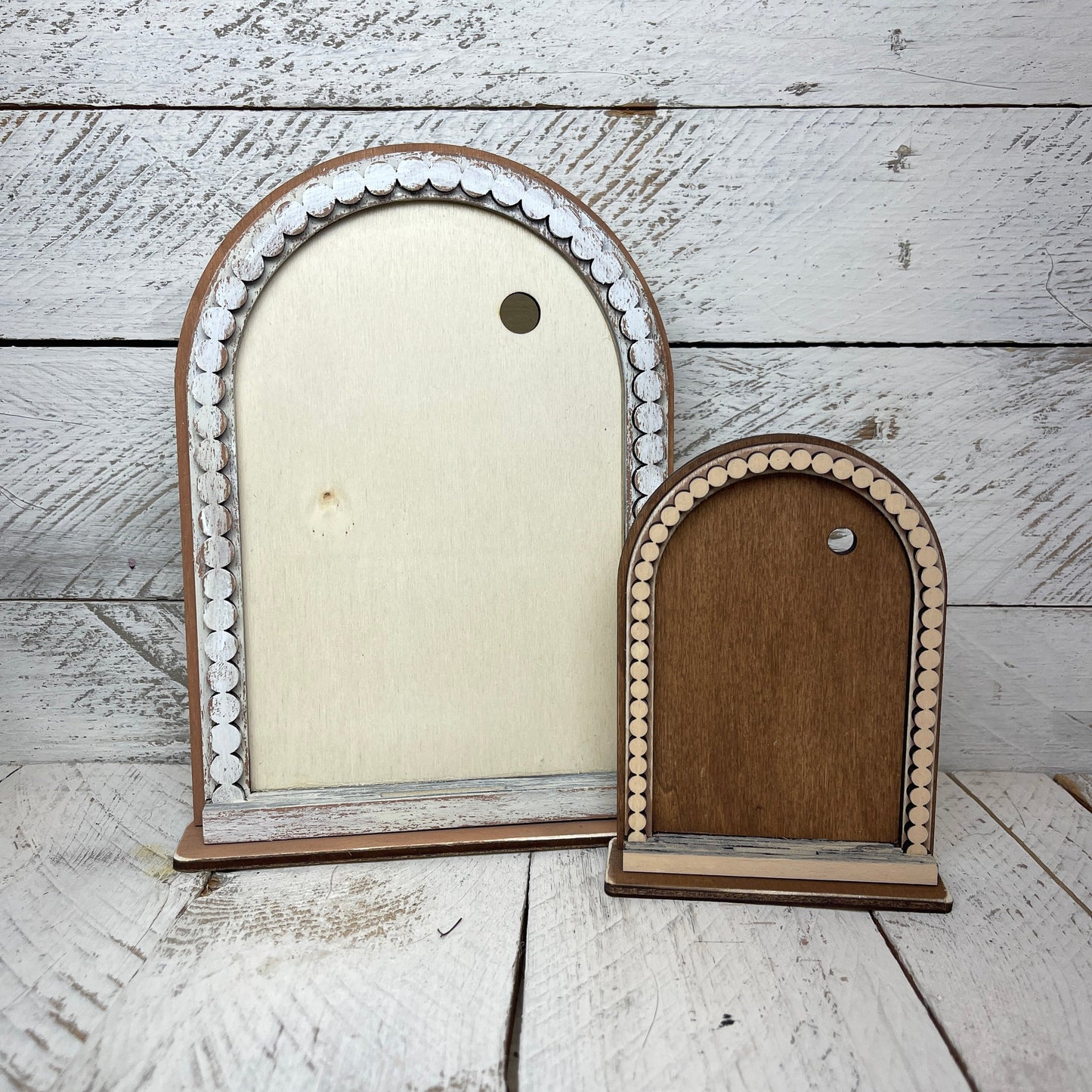 Cornice stondata a pallini Out of the Wood