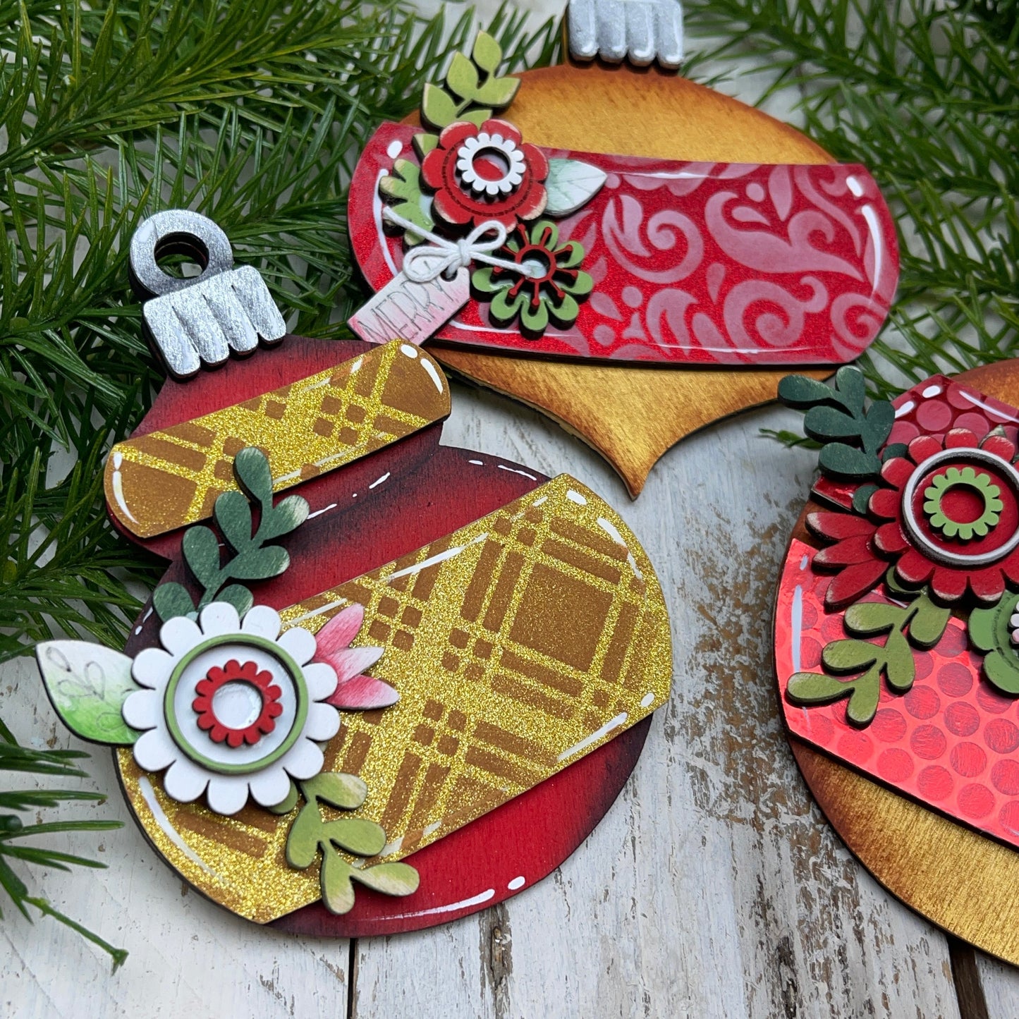 (Copia) Kit Christmas ball flower ornament Out of the Wood
