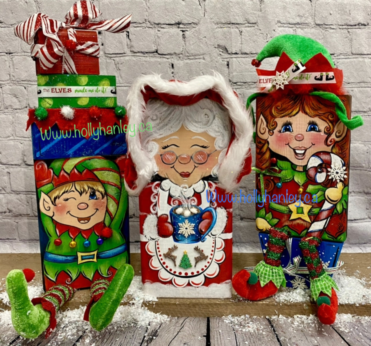 CARTAMODELLO -epattern-Chrunky christmas pt 2 Miss claus & the elves by HOLLY HANLEY ( TRADOTTO IN ITALIANO) Out of the Wood