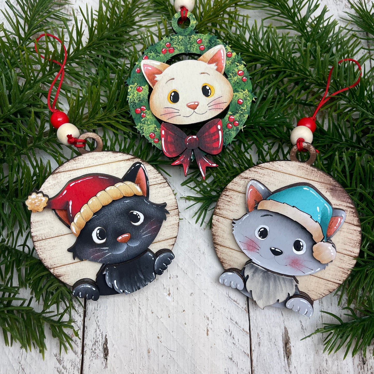 Ornament Sweet Christmas kitty Out of the Wood