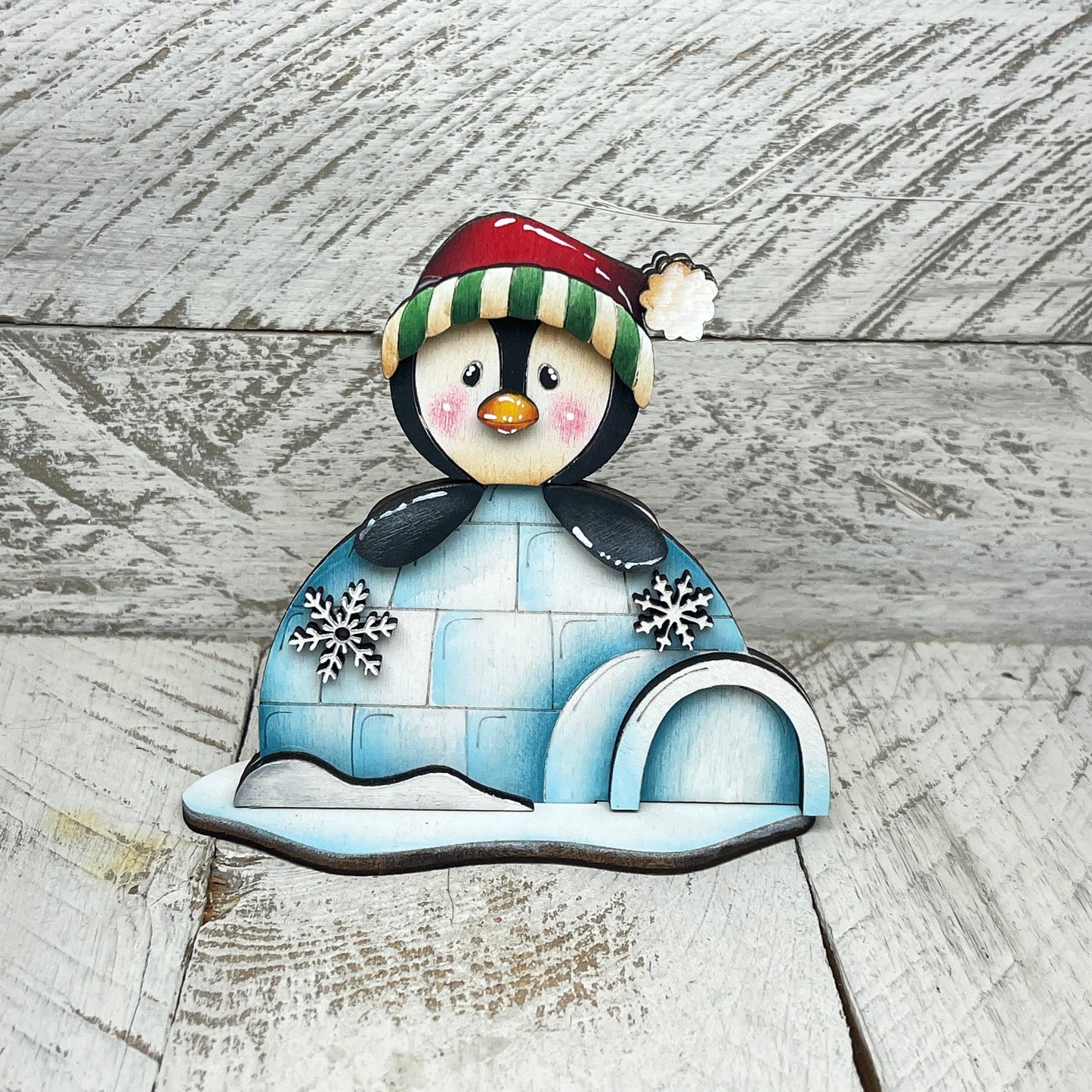 Igloo con personaggi con piedistallo Out of the Wood