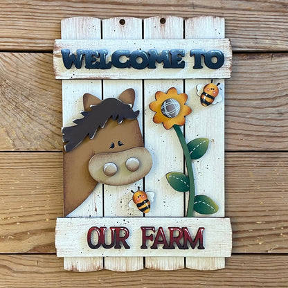 Cavallo welcome to farm Out of the Wood