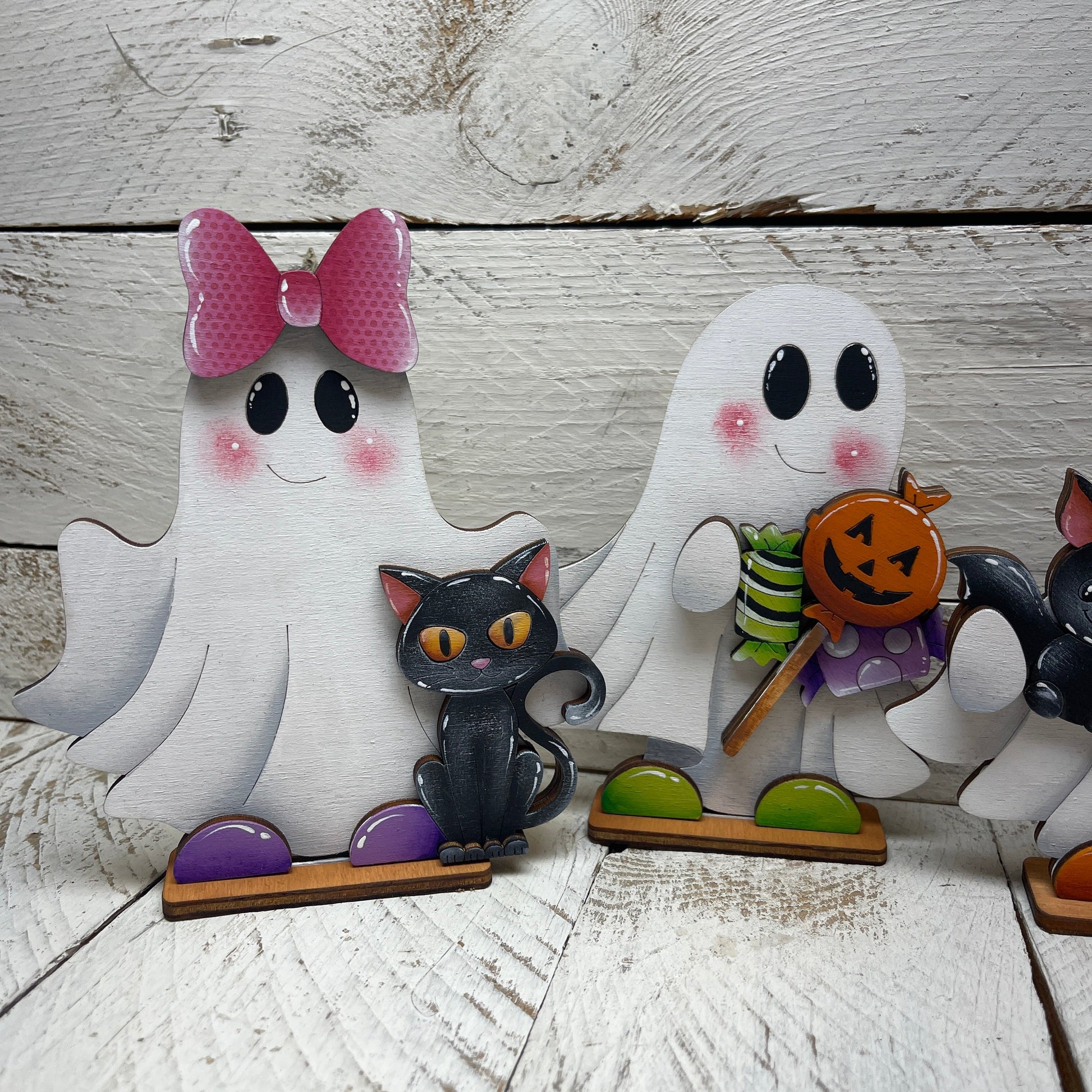 Fantasmi Halloween Out of the Wood