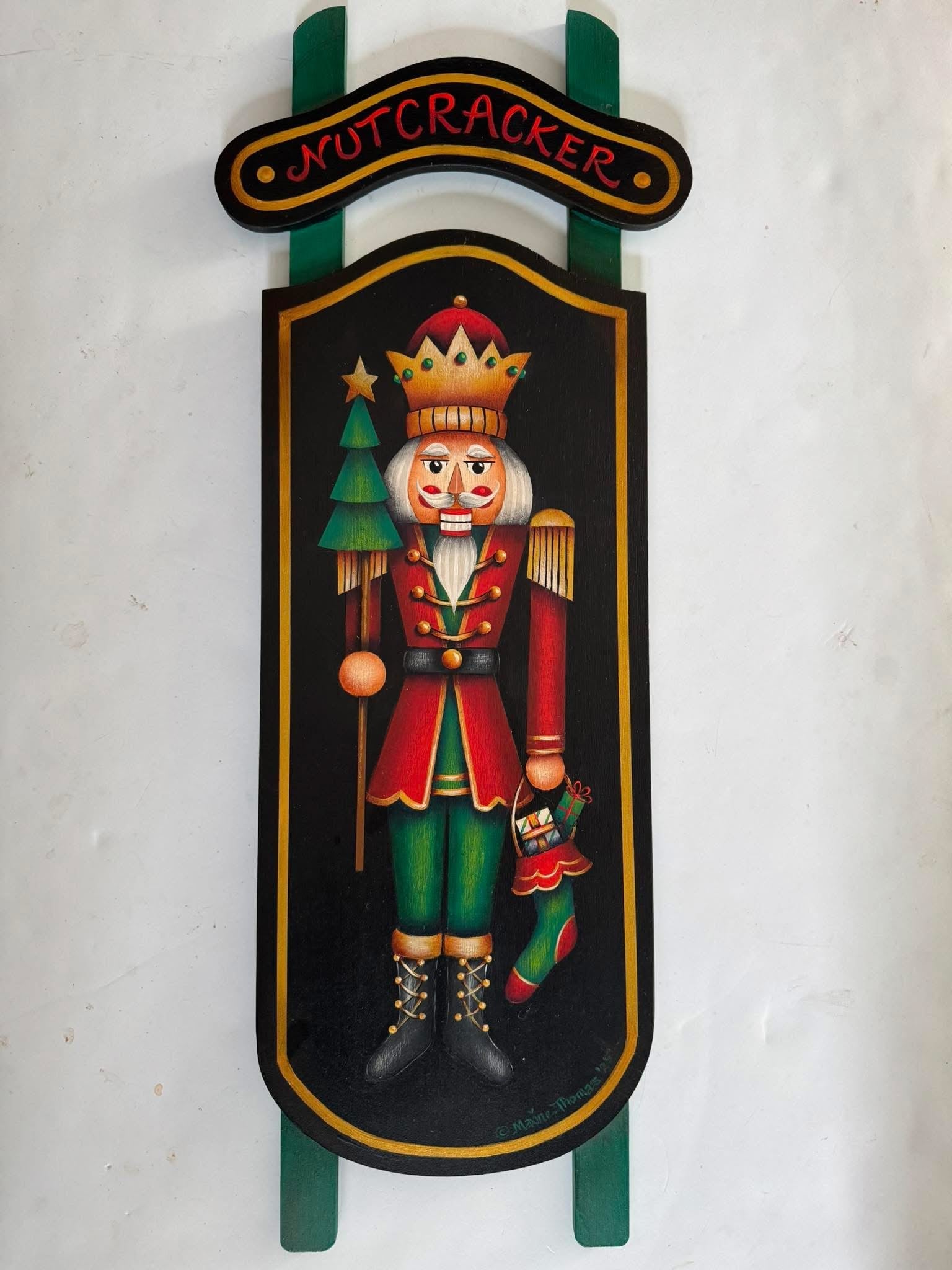 SAGOMA SP 8 MM  -pattern -“ Nutcracker sled ”by Maxine Thomas Out of the Wood