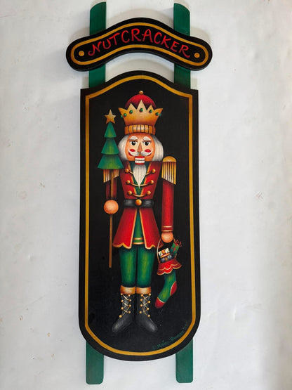 SAGOMA SP 8 MM  -pattern -“ Nutcracker sled ”by Maxine Thomas Out of the Wood