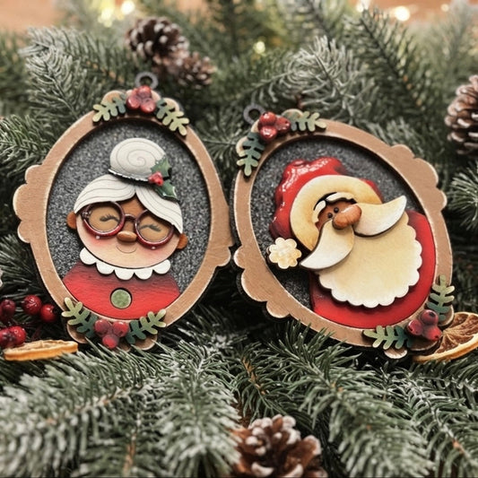 Santa and mrs claus and rudolf Ovale Out of the Wood