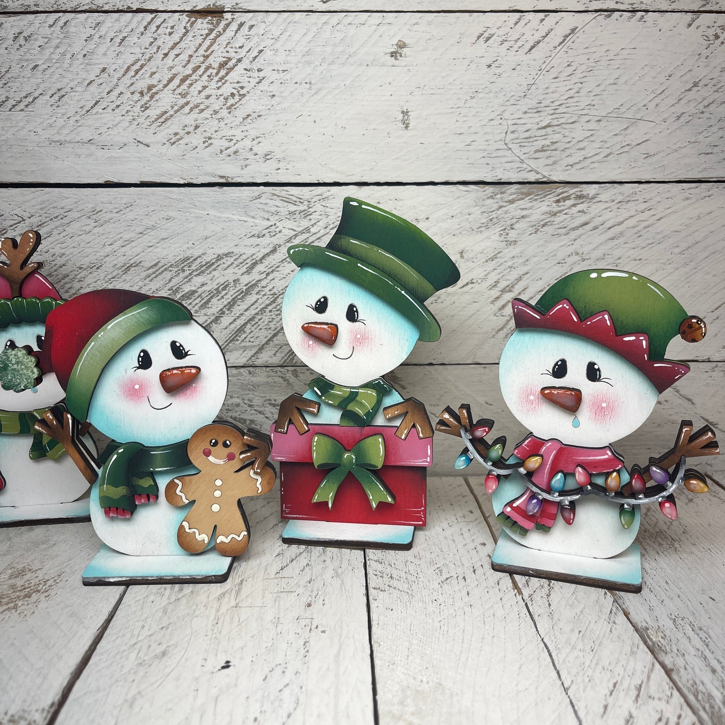 Set  pupazzi di neve  natalizi con piedistallo Out of the Wood