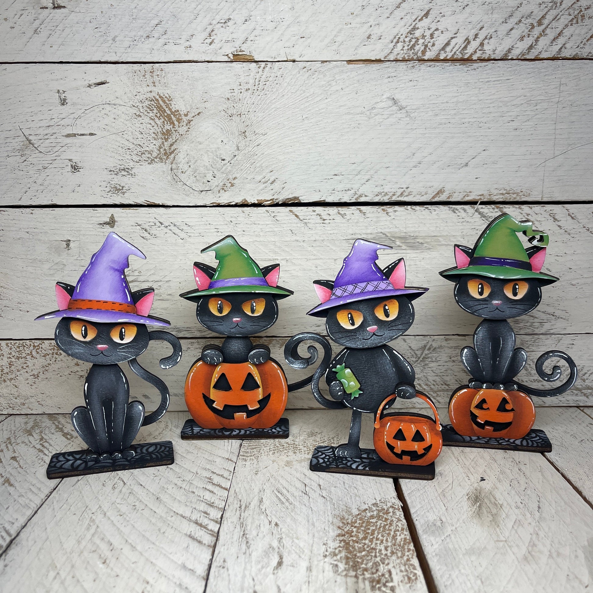 Gatti Halloween  con piedistallo Out of the Wood