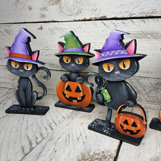 Gatti Halloween  con piedistallo Out of the Wood