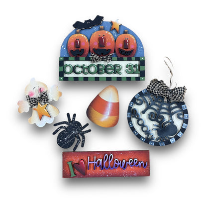 I love halloween set Out of the Wood
