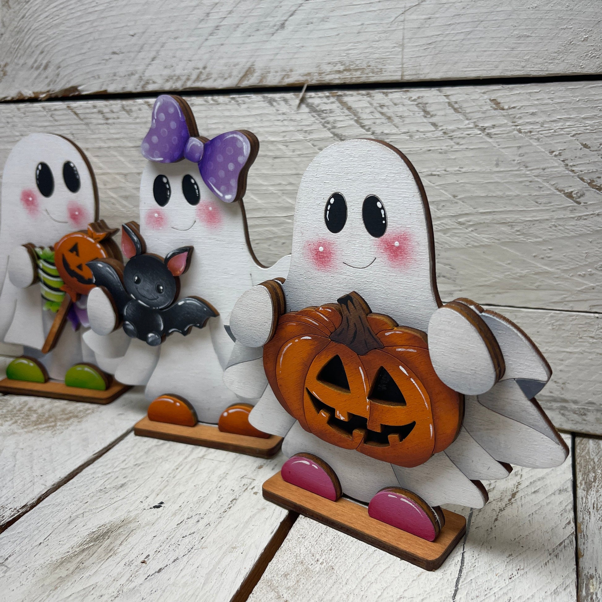 Fantasmi Halloween Out of the Wood