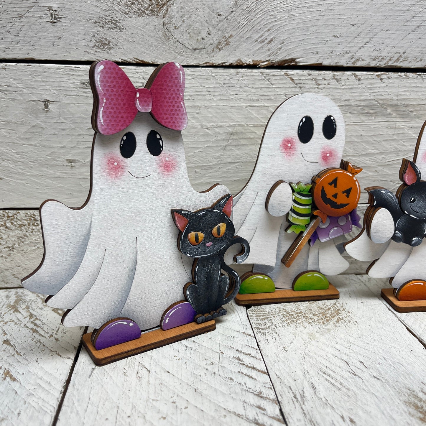 Fantasmi Halloween Out of the Wood