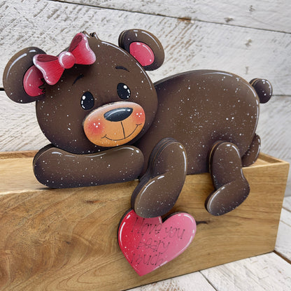 Orso innamorato sopramensola Out of the Wood