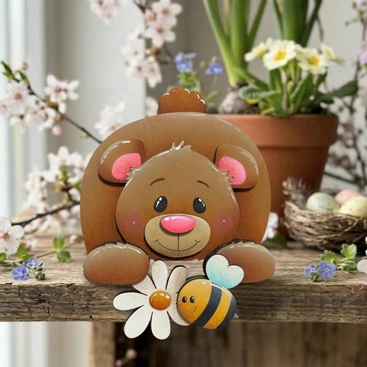 Orsetto seduto sopra mensola Out of the Wood