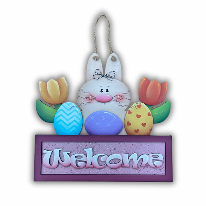 Coniglio con uova e tulipani Welcome Out of the Wood