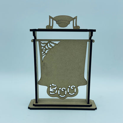 Banner holder framework con pannelli diversi Out of the Wood