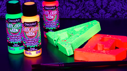 Set  Black light neon Out of the Wood