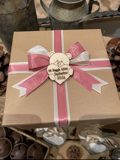 Targhetta orso con cuore personalizzabile - Out of the Wood